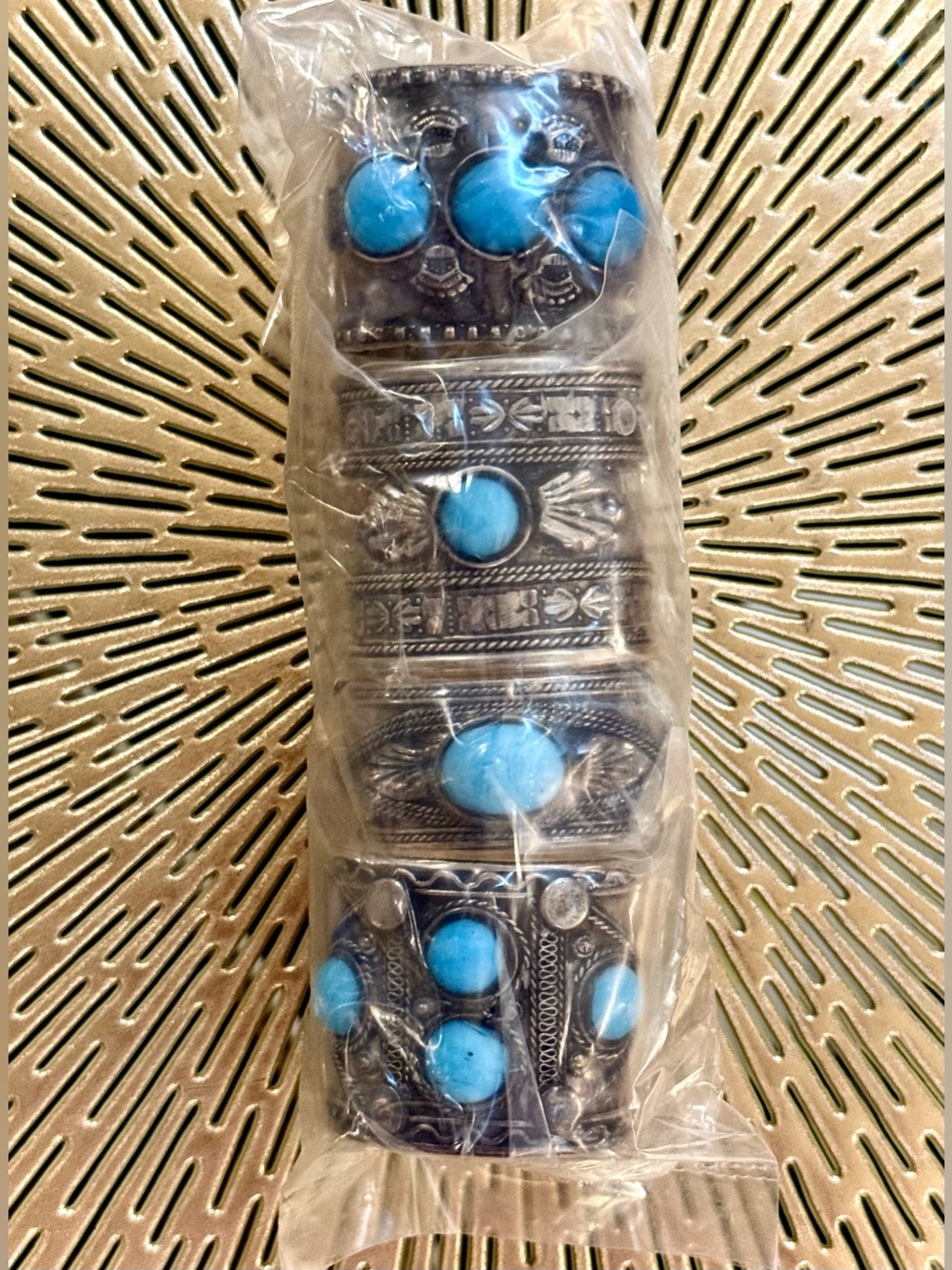 Vintage Two's Company, Western Boho Turquoise Napkin Rings (Set of 4) - Picture 2 of 5